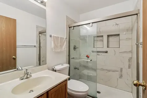 2070 Foxtail Drive Aurora IL 60504