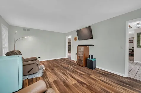22506 South Queens Court Joliet IL 60404