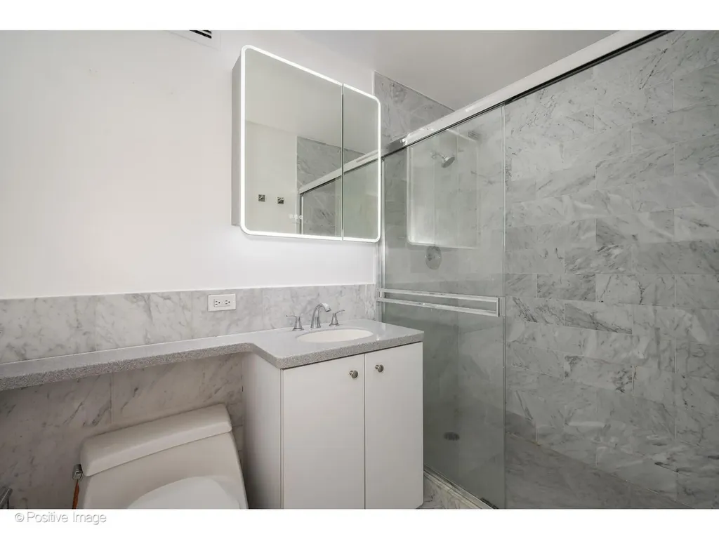 1 East Schiller Street Chicago IL 60610