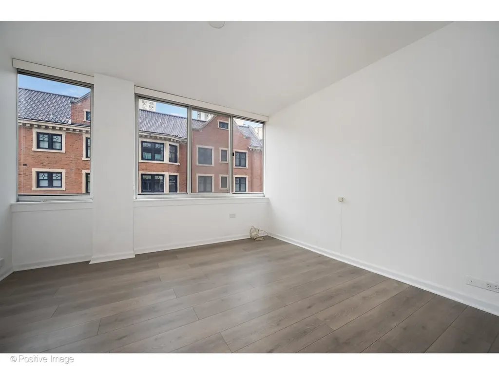 1 East Schiller Street Chicago IL 60610