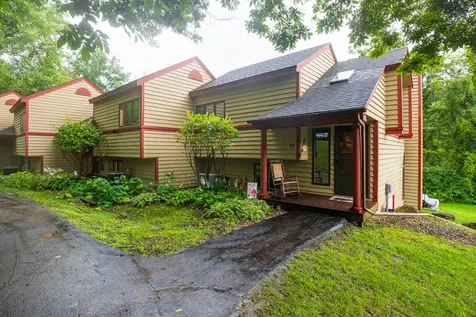 41 Spring Creek Lane Galena IL 61036