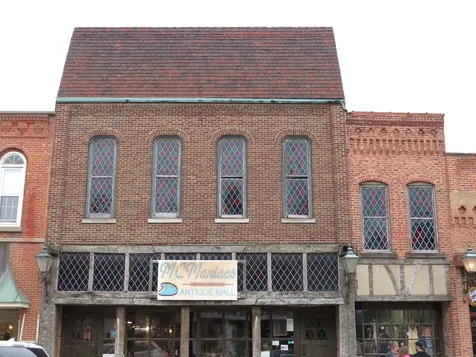 110-112 West Washington Street Morris IL 60450