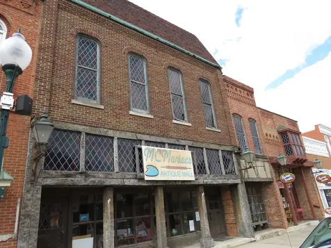 110-112 West Washington Street Morris IL 60450