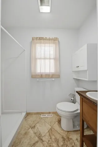 807 East Fellows Street Dixon IL 61021