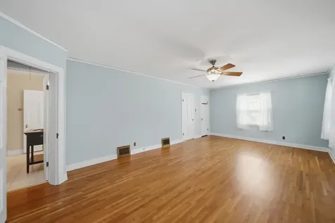 807 East Fellows Street Dixon IL 61021