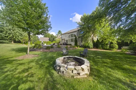3818 Grand View Court St. Charles IL 60175