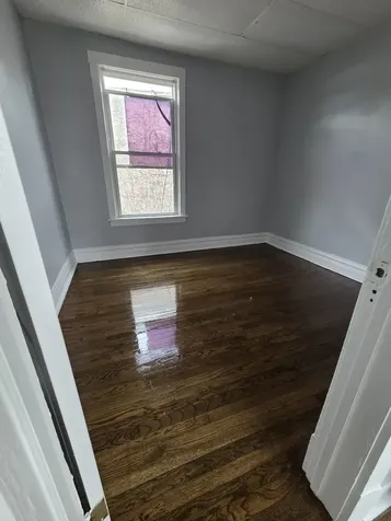 2704 East 77th Street Chicago IL 60649