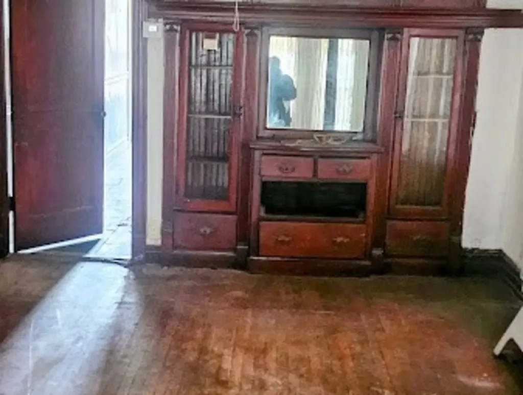 6117 South Bishop Street Chicago IL 60636