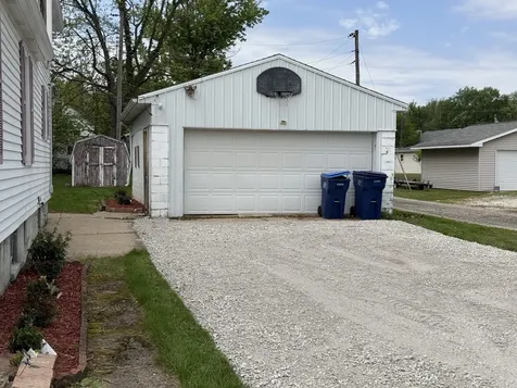 406 South Willow Street Granville IL 61326