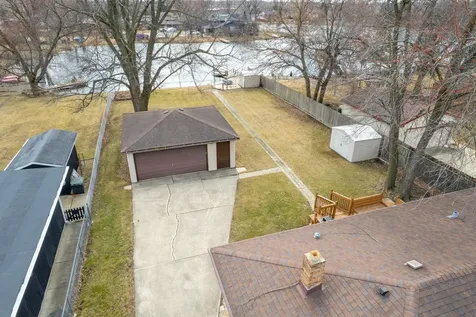 2937 172ND Street Lansing IL 60438