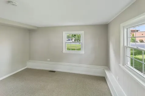 428 East 156th Place South Holland IL 60473