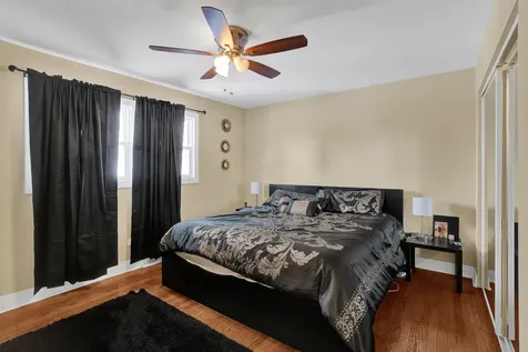 935 East 169th Street South Holland IL 60473