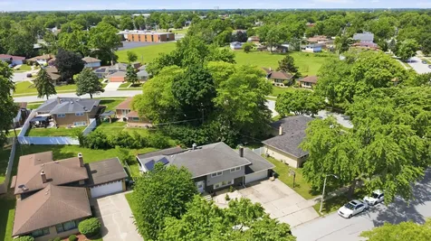 935 East 169th Street South Holland IL 60473