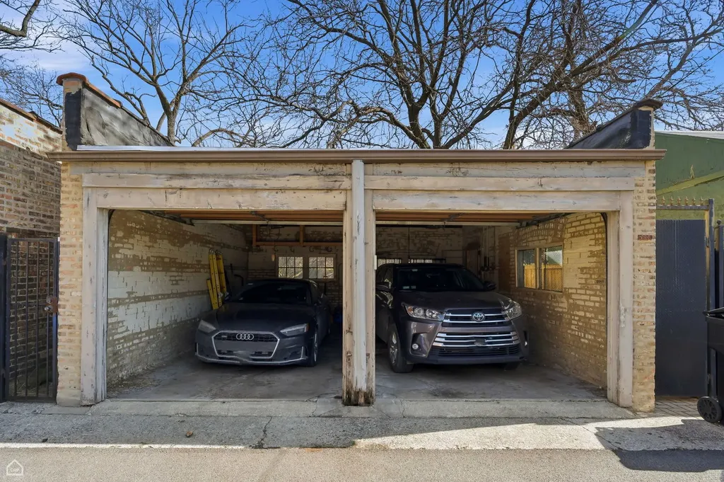 5530 South Kimbark Avenue Chicago IL 60637
