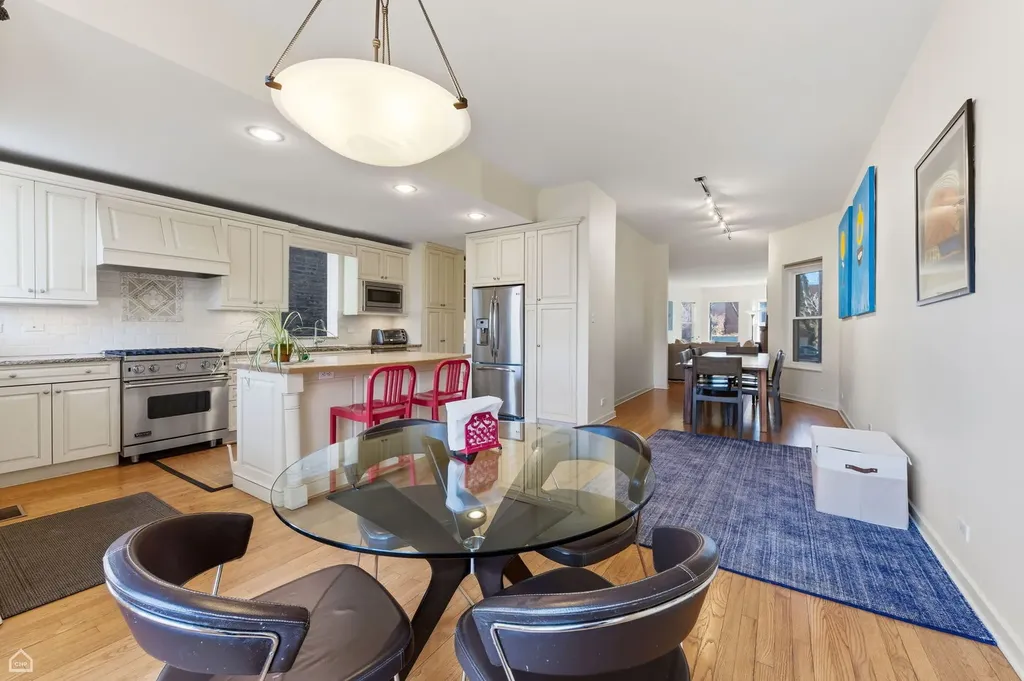 5530 South Kimbark Avenue Chicago IL 60637