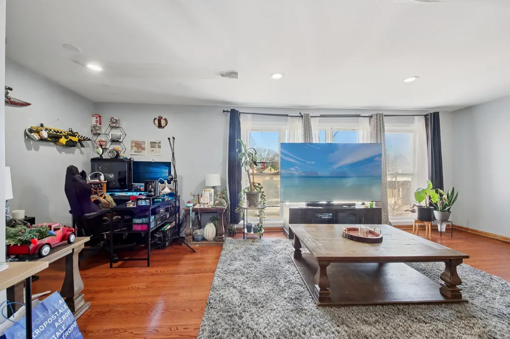 5037-39 West Diversey Avenue Chicago IL 60639