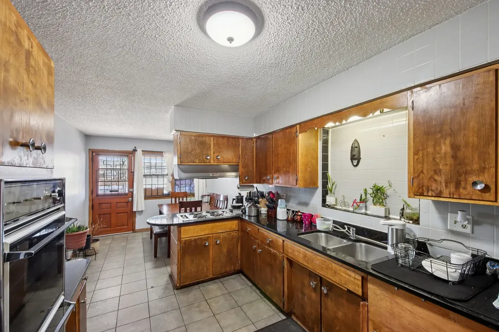 5037-39 West Diversey Avenue Chicago IL 60639
