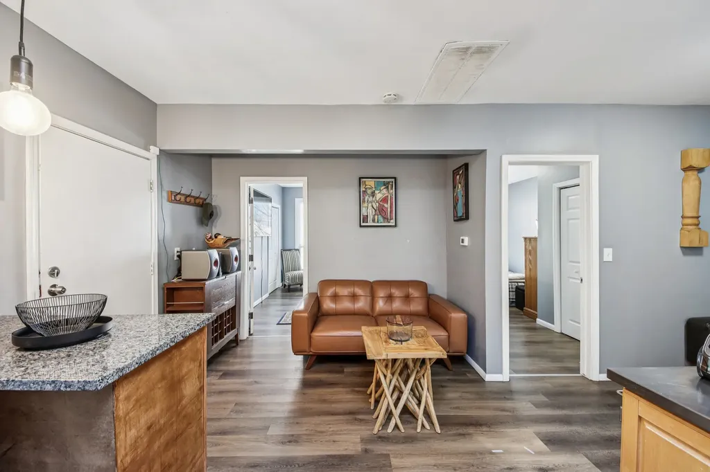 5037-39 West Diversey Avenue Chicago IL 60639