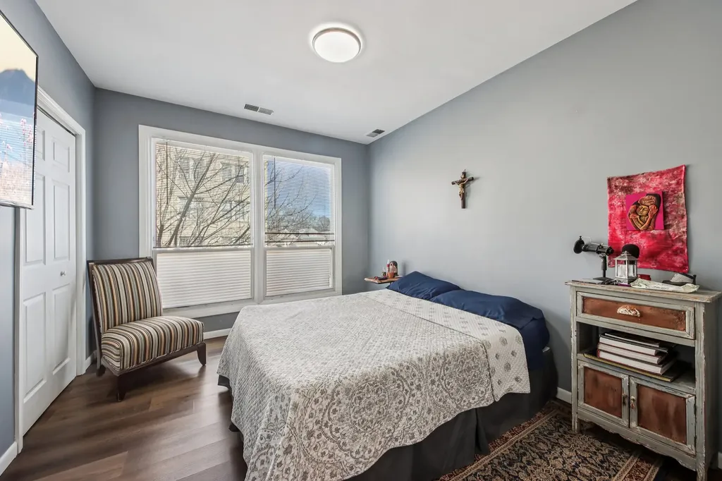 5037-39 West Diversey Avenue Chicago IL 60639