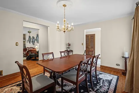 1132 Pine Tree Lane Libertyville IL 60048