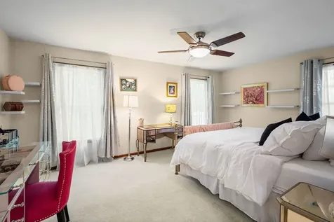 1132 Pine Tree Lane Libertyville IL 60048