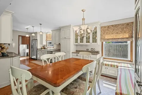 1132 Pine Tree Lane Libertyville IL 60048