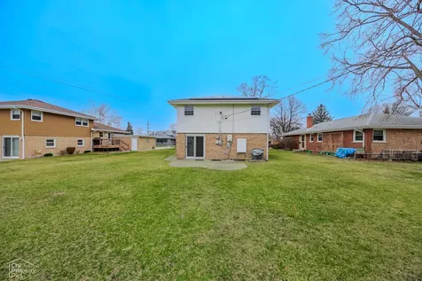 9113 Belleforte Avenue Morton Grove IL 60053