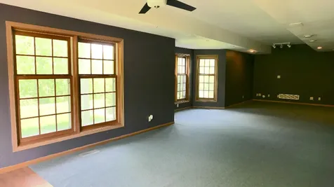 2346 West Longhollow Road Elizabeth IL 61028