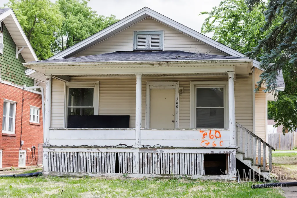 360 South Elm Avenue Kankakee IL 60901