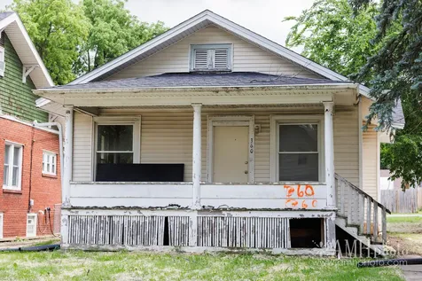 360 South Elm Avenue Kankakee IL 60901