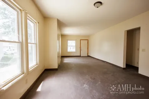360 South Elm Avenue Kankakee IL 60901
