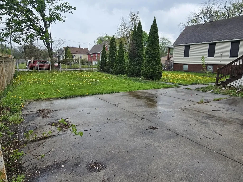 11920 South Calumet Avenue Chicago IL 60628