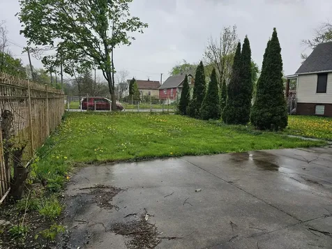 11920 South Calumet Avenue Chicago IL 60628