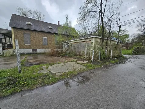 11920 South Calumet Avenue Chicago IL 60628