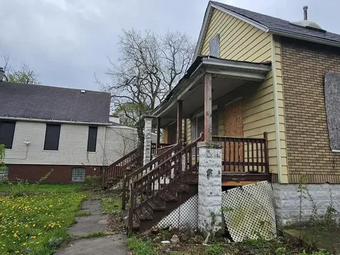 11920 South Calumet Avenue Chicago IL 60628