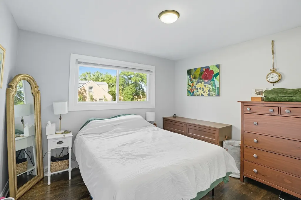 6712 South Evans Avenue Chicago IL 60637