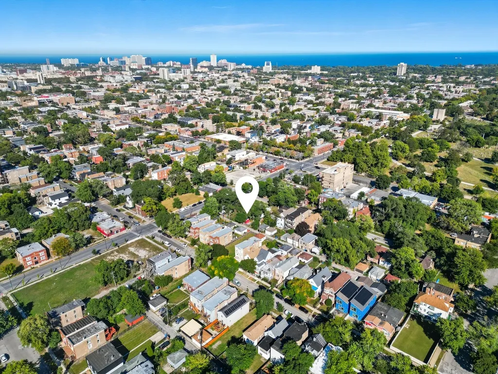 6712 South Evans Avenue Chicago IL 60637