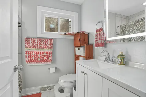 6712 South Evans Avenue Chicago IL 60637