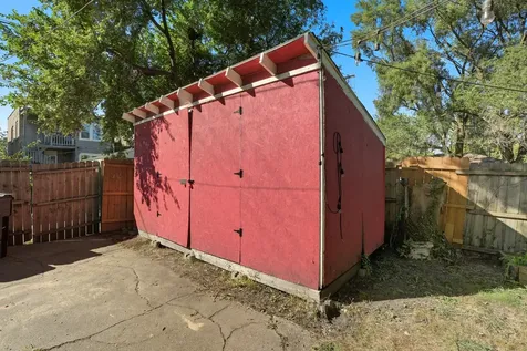 6712 South Evans Avenue Chicago IL 60637