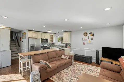 6712 South Evans Avenue Chicago IL 60637