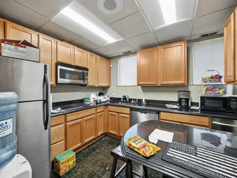 1204 East Central Road Arlington Heights IL 60005