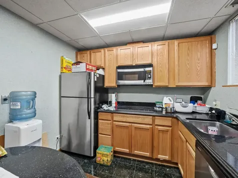 1204 East Central Road Arlington Heights IL 60005