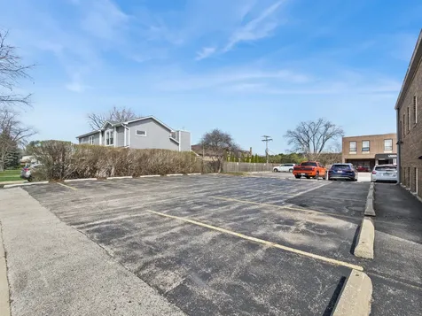 1204 East Central Road Arlington Heights IL 60005