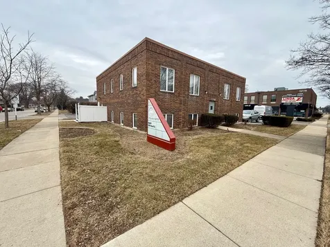 1204 East Central Road Arlington Heights IL 60005
