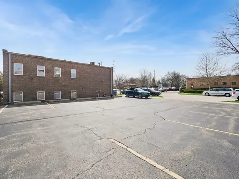 1204 East Central Road Arlington Heights IL 60005