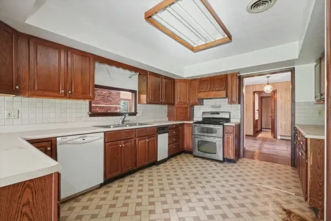 153 Lake Road Seymour IL 61875