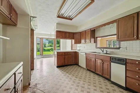 153 Lake Road Seymour IL 61875