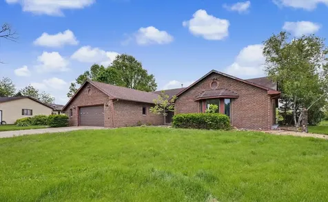 153 Lake Road Seymour IL 61875