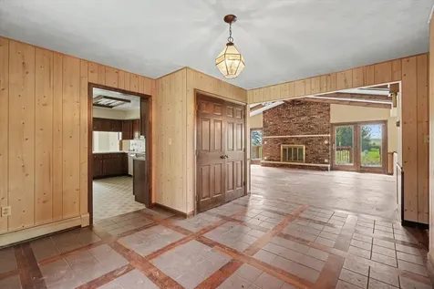 153 Lake Road Seymour IL 61875