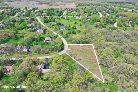 802 Apache Trail Lake Villa IL 60046